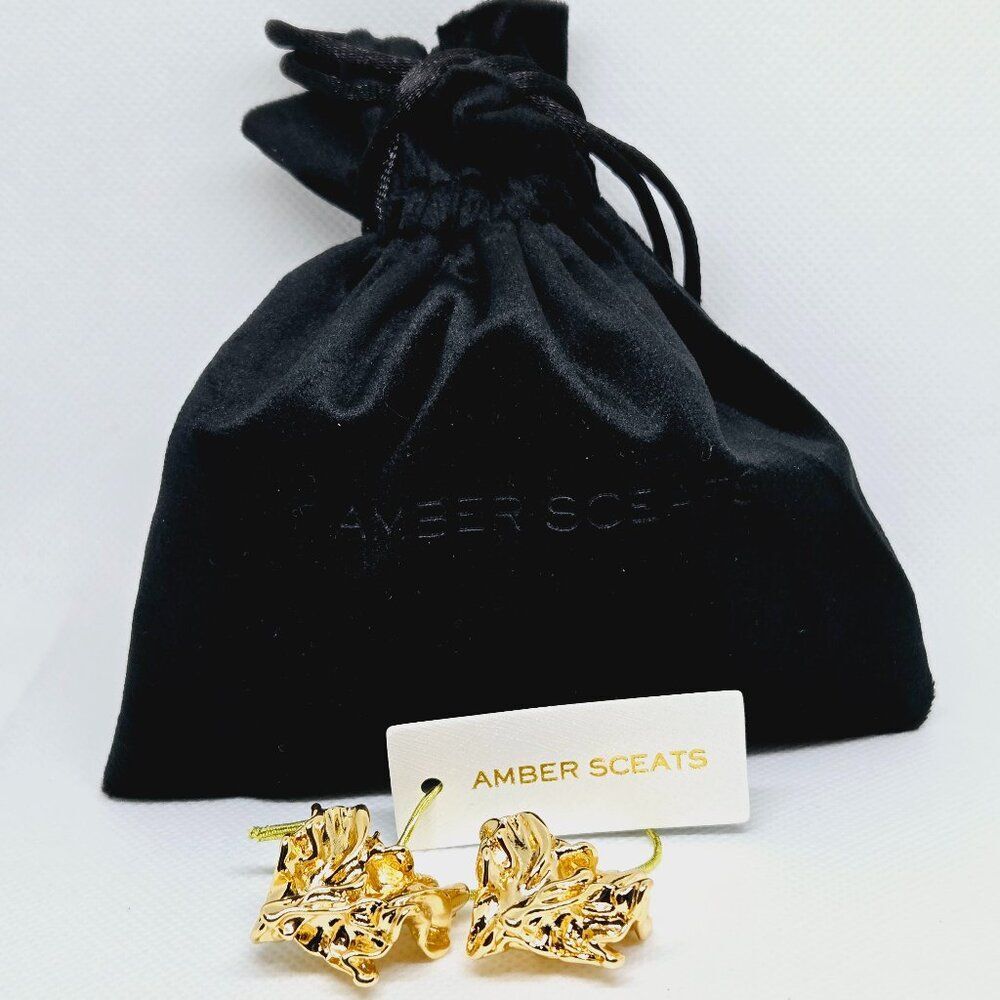 NEW WITH BLACK POUCH AMBER SCEATS REESE EARRINGS SCULPTURED 24K GOLD PLATED